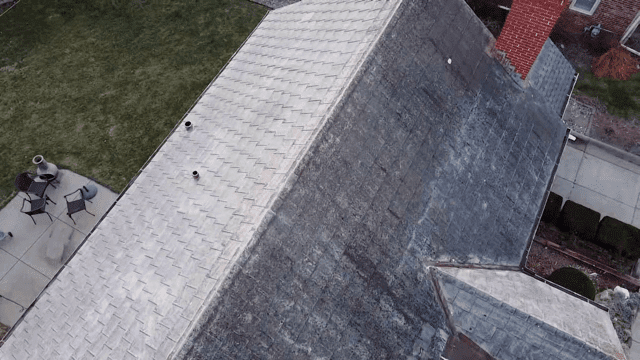 a roof with asbestos on it