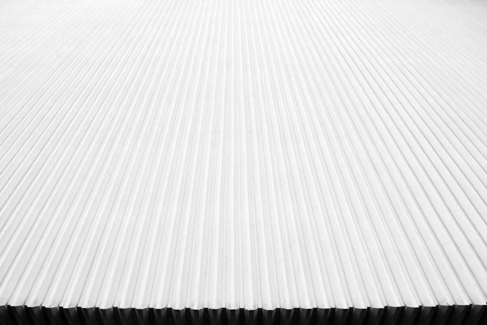 A white metal roof in Omaha